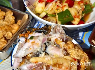 一百出头双人烤鱼套餐我觉得三个人吃正好