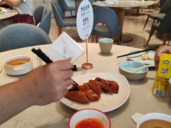 -泓历皇朝酒店(东亭店)