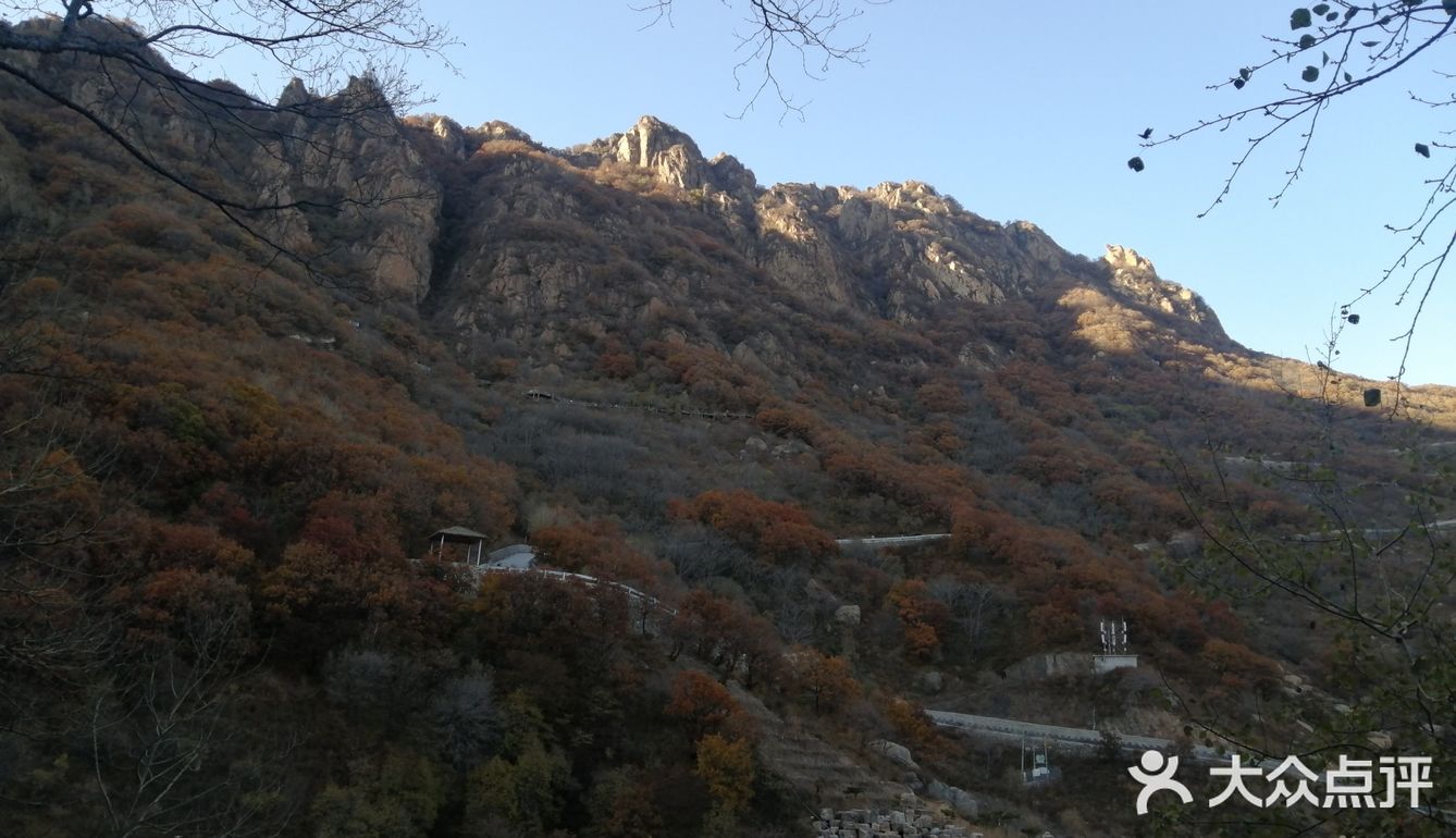 嗯，昨天我们开车去了种草很久的百瑞谷景区，在这里呢
