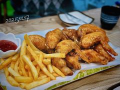 辣味和酱油双拼-凸凸炸鸡店(梅江韩国城店)