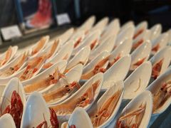 -雍容荟帝王蟹活龙虾展台自助(IFS黑金店)