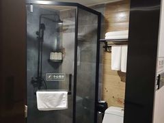 -闲隅江景艺术酒店(解放碑洪崖洞总店)