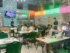 大堂-东鑫记港式茶餐厅(南京东路店)