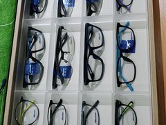 -无界眼镜MaxLess(滨江星光大道店)