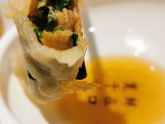 -宽鲜锅贴家常菜(永旺东部购物中心香港中路店)