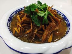 -鲁班小馆(政四街店)