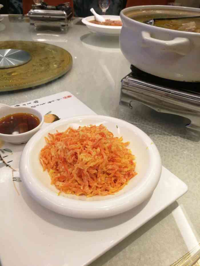 凯司令酒楼(广场店)-"国庆去信阳玩,在点评上搜到这家店还不错,.