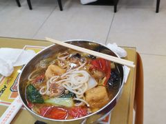 -红鼻子桂林米粉(金唐新光界店)