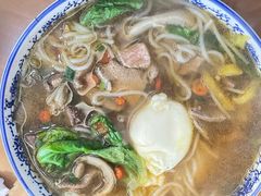 三鲜粉-邱芳粉店(迎宾大道旗舰店)