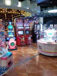 点击看大图 -卡通尼乐园(龙湖六合天街店)