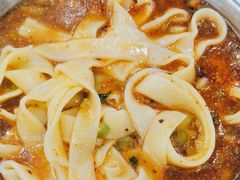 -白阿婆过油肉拌面·大盘鸡