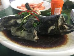 -四川小胡子海鲜(丁村万人海鲜广场店)