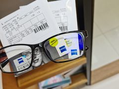 -沪睛眼镜蔡司官方授权店(金桥佳林路店)