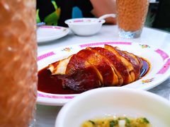 玫瑰豉油鸡（例）-东鑫记港式茶餐厅(南京东路店)