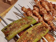 -街角等你.大连海鲜烧烤.经典铁板海鲜串(西安路店)