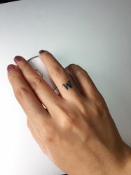 -SNOW TATTOO STUDIO