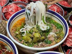 -云阿蛮云南生烫牛肉米线(奉贤路店)