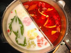 -湊湊火锅·茶憩(新中关购物中心店)