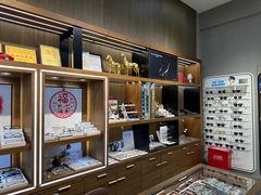 -一代眼镜(浦东大拇指广场店)