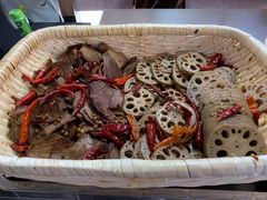 -王婆乔鲜鱼自助火锅(蜀汉路店)