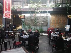 -蔼若春.传承三十年云南菜(金碧公园店)