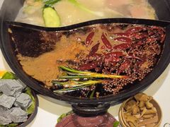 -卤校长老火锅(杨家坪直营店)