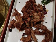 -帅巴人舅母子腊蹄民俗村