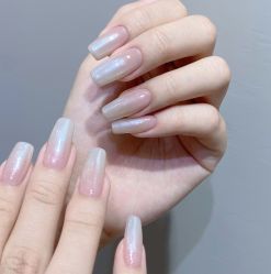 -花岐款式专研健康美甲沙龙