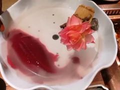 -老牌坊云南鱼豆花火锅(爱建店)