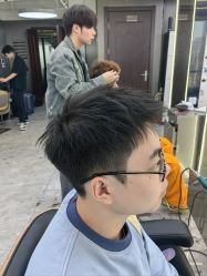 -藤野造型烫发染发