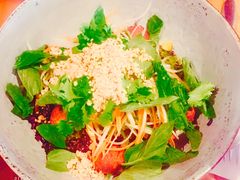 -Wagas沃歌斯(百盛优客店)