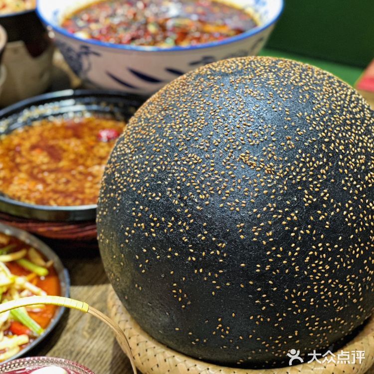 杨记隆府重庆江湖菜新品上市,等你来品尝