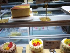-焙丽拾光(麦凯乐直营店)