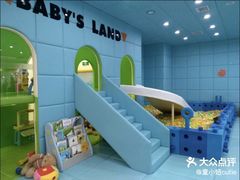 -小小王国亲子游泳俱乐部(锦辉中心)