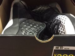 -NIKE上海青浦换季优惠店