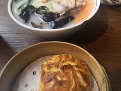烤破酥包-云海肴·汽锅鸡·云南菜(领展购物广场·中关村店)