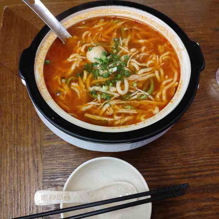 小妞妞2022年2月23日打分0615/人因为离住的小区很近就在马路对面