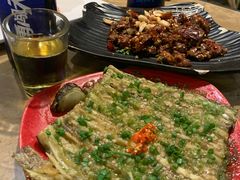 -何师烧烤·香辣蟹·川菜·30年老品牌(太古里旗舰店)