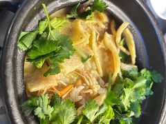 -官塘陈记鱼生·潮汕砂锅粥·牛肉火锅(潮枫路总店)