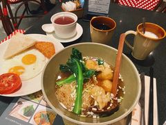 鲜虾云吞面-色香味(澳门巴黎人店)