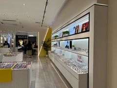-J-Optical佳视明眼镜·蔡司视觉(青岛金茂览秀城店)