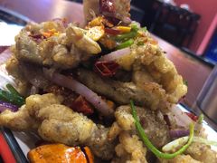 -虾弄弄海派小龙虾·牛羊蝎子火锅