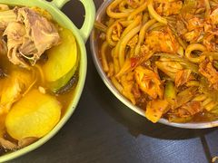 -满格嗦新疆椒麻鸡火锅.炒米粉(川大江安校区店)