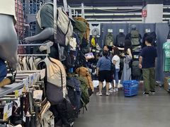 -迪卡侬(顺峰山店)