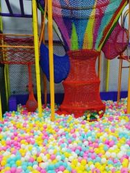 -蹦贝运动中心·蹦床·攀岩·闯关(龙岗店)