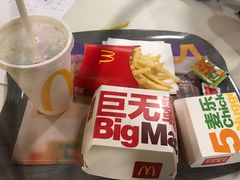 -麦当劳(中山大道中店)