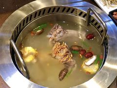 -阿二骨煲(新天地店)