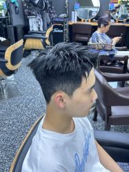 -藤野造型专业烫染接发