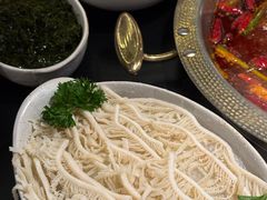 -廖掌柜·重庆鲜货火锅(上海首店)