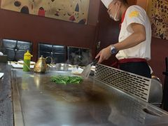 -利昂法式铁板主题餐厅(新奥购物中心店)